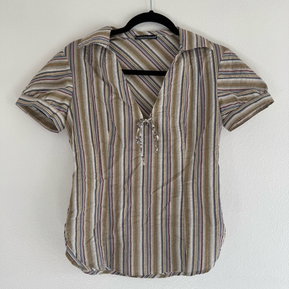 Vintage 70s style blouse with deep v neckline
